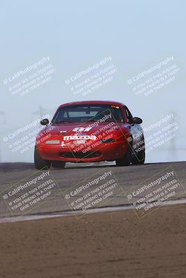 media/Oct-26-2025-CalClub SCCA (Sun) [[8ce1e69566]]/Group 5/Grapevine/